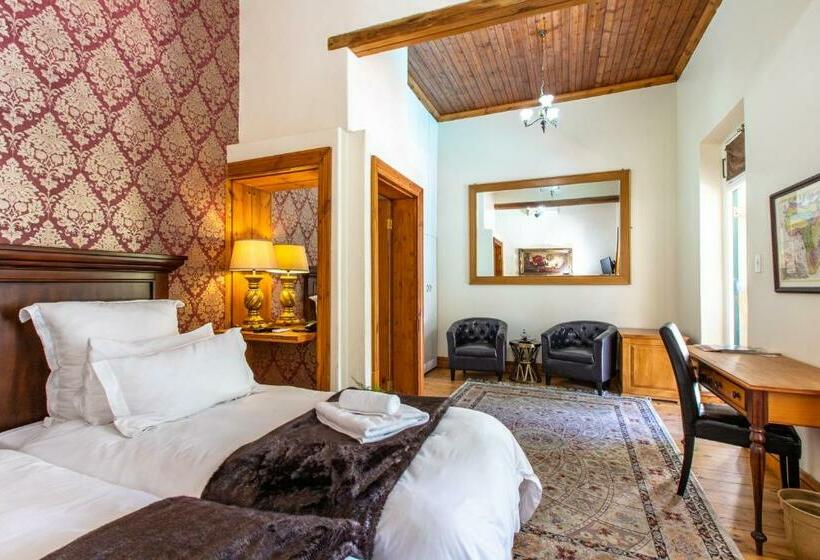 Номер Deluxe Кровать Кинг, Evergreen Manor And Spa