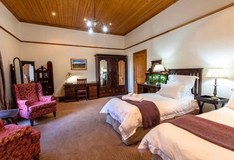 Номер Deluxe Кровать Кинг, Evergreen Manor And Spa