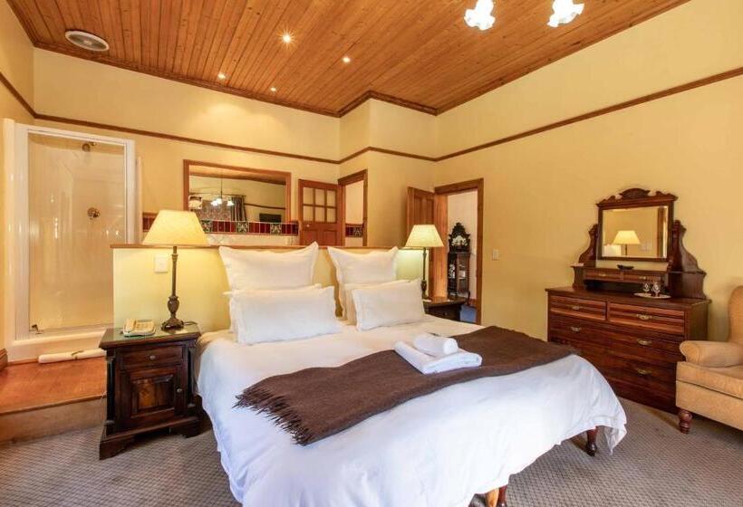 Номер Deluxe Кровать Кинг, Evergreen Manor And Spa