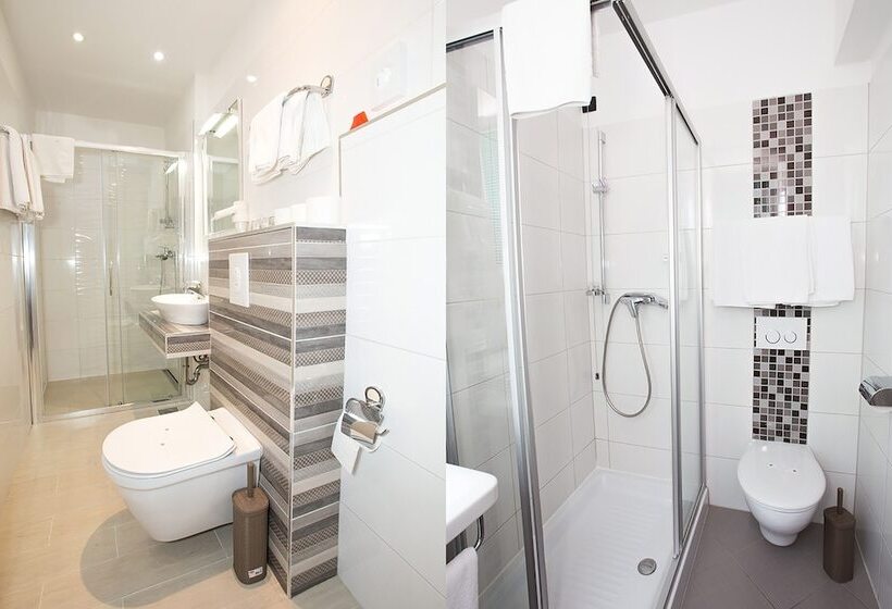 디럭스 트리플 룸, Galija