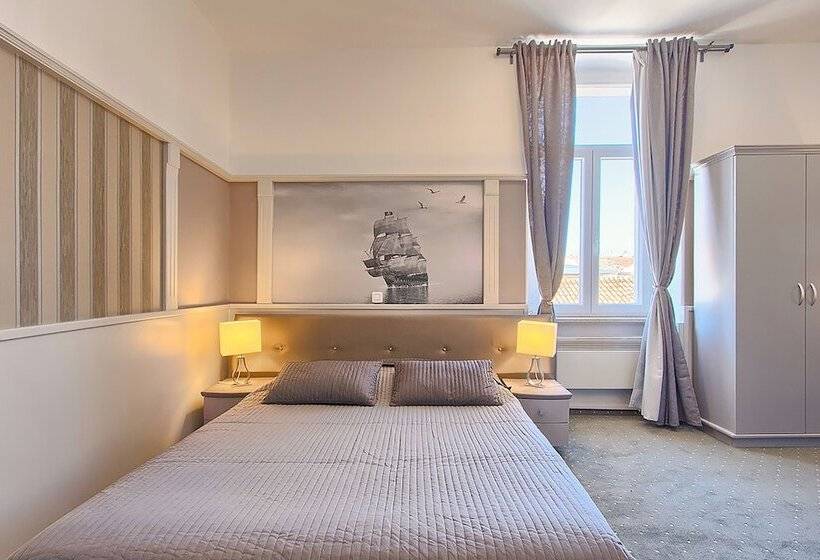 패밀리 룸, Galija