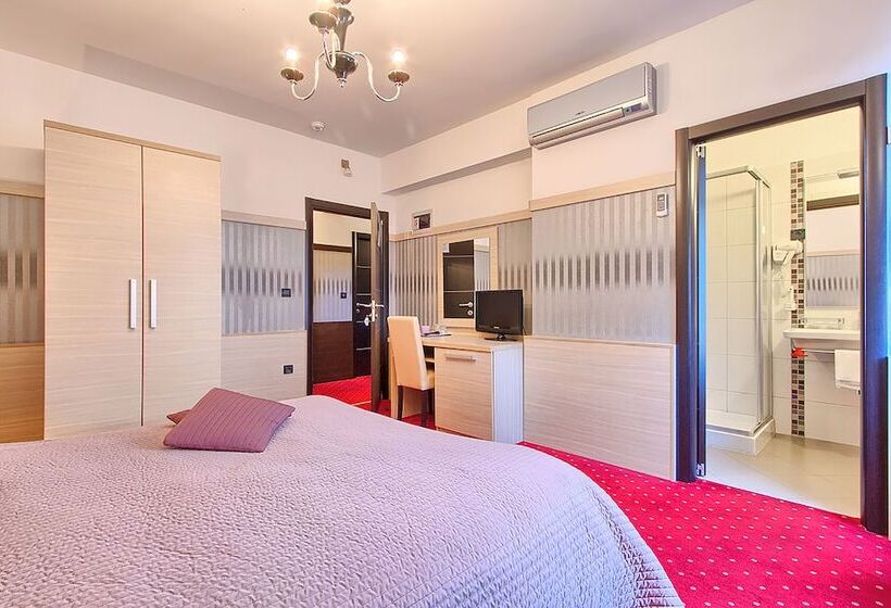 디럭스 룸, Galija