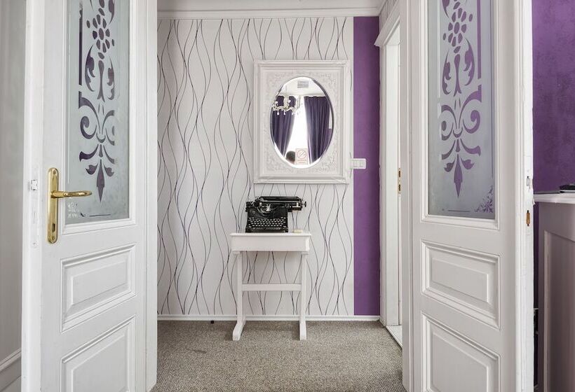 수피리어 룸, Galija