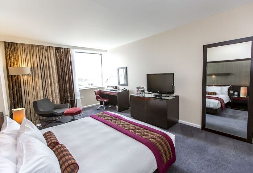 Номер Executive, Hilton London Canary Wharf