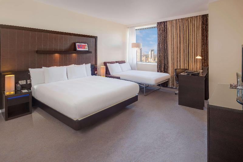 Семейный Номер, Hilton London Canary Wharf