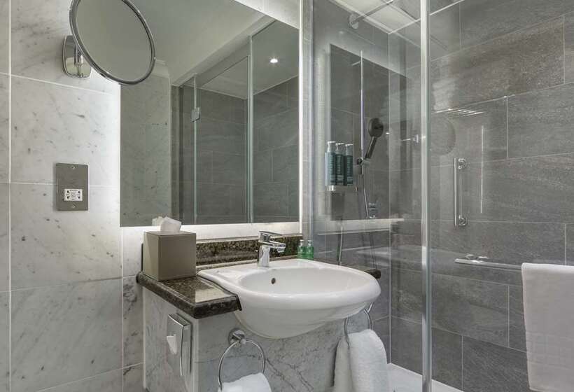 コネクティングルーム（家族用）。, Hilton London Canary Wharf