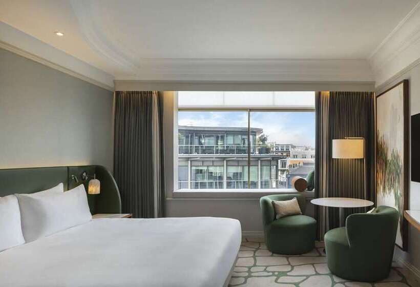 Family Connecting Room, Hilton London Canary Wharf