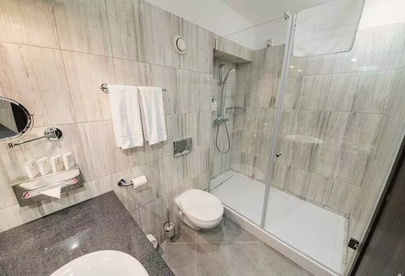 シティビュープレミアムルーム, Holiday Inn Bucharest   Times, An Ihg