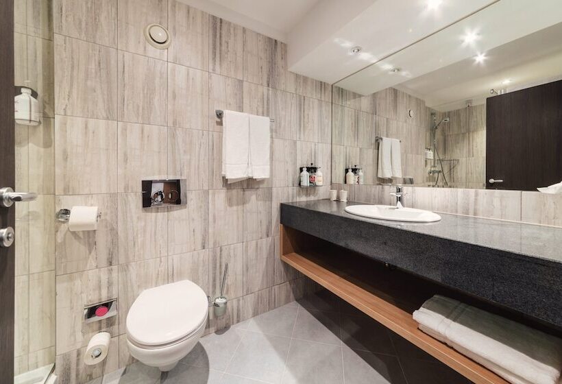 Premium Room City View, Holiday Inn Bucharest   Times, An Ihg