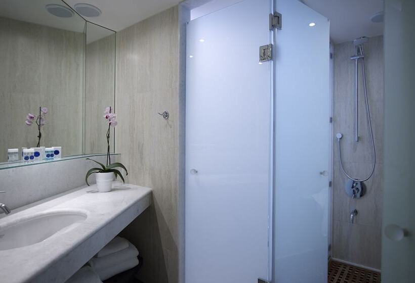 패밀리 스위트, Kriti Beach