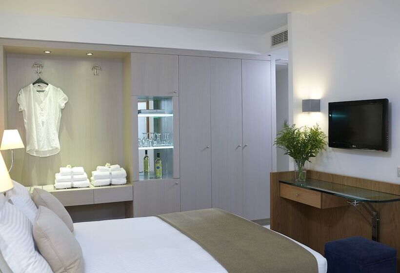 패밀리 스위트, Kriti Beach