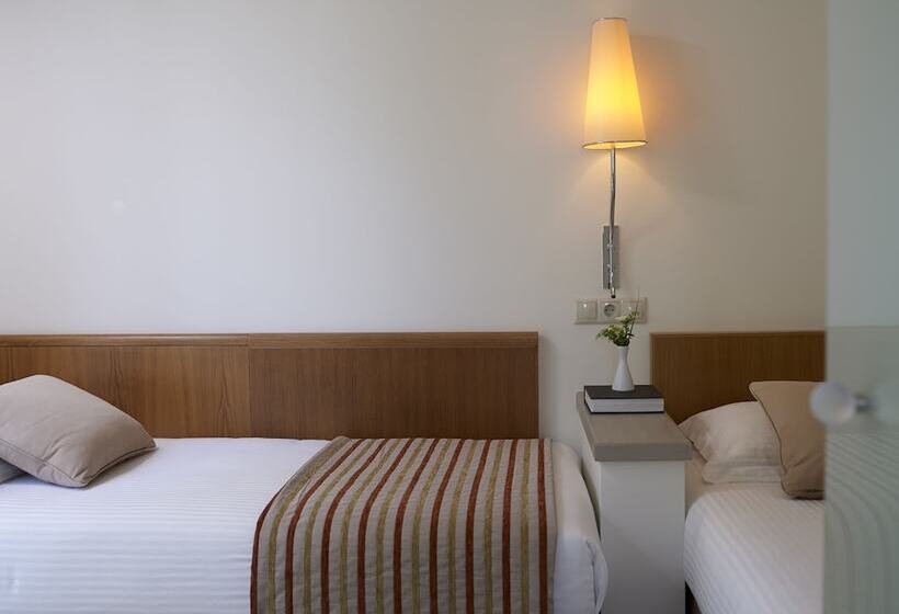 패밀리 스위트, Kriti Beach