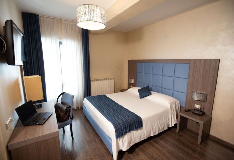 اتاق استاندارد, La Compagnia Del Viaggiatore