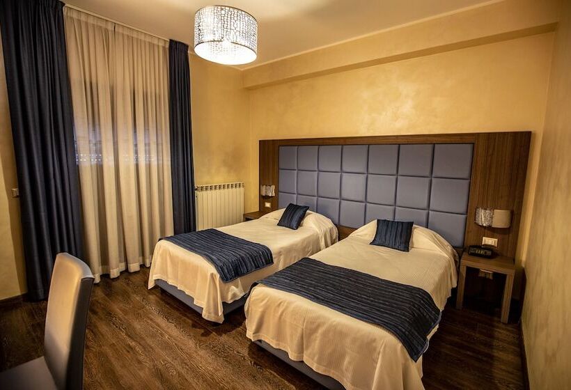 اتاق استاندارد, La Compagnia Del Viaggiatore