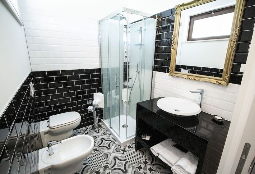 اتاق سوپریور, La Compagnia Del Viaggiatore