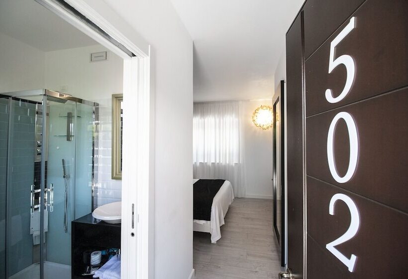 اتاق سوپریور, La Compagnia Del Viaggiatore