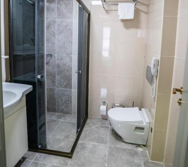 اتاق راحتی سه تخته, Lion City Hotel Kizilay