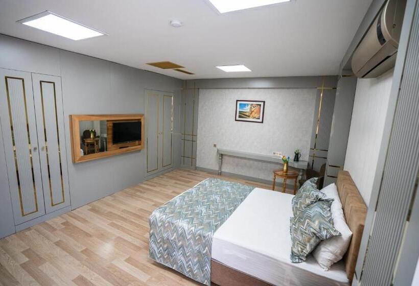 اتاق لوکس خانوادگی, Lion City Hotel Kizilay