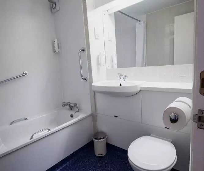 اتاق خانوادگی, Travelodge Dublin Airport North Swords