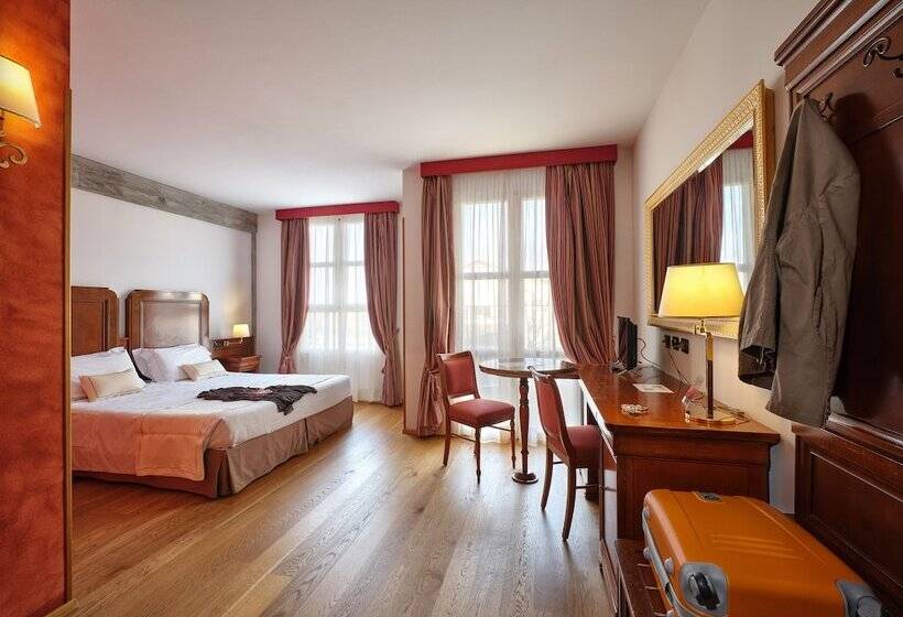 Классический Номер, Villa Malaspina