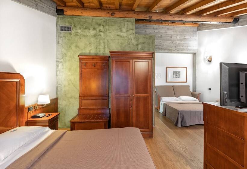 Семейный Номер, Villa Malaspina