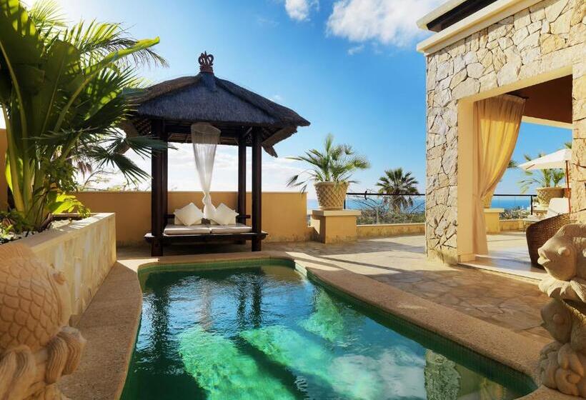 וילה עם חדר שינה אחד ובריכת שחיה, Royal Garden Villas, Luxury