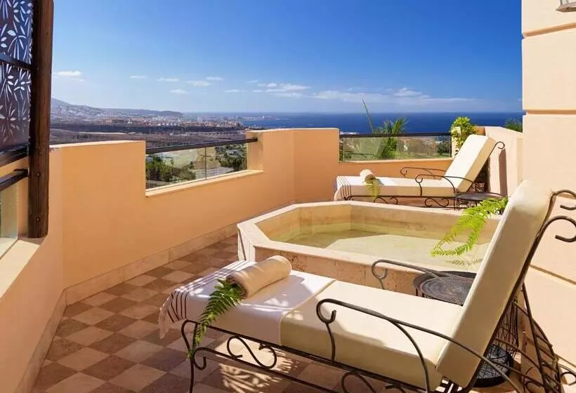 プール付き１ベッドルームヴィラ, Royal Garden Villas, Luxury
