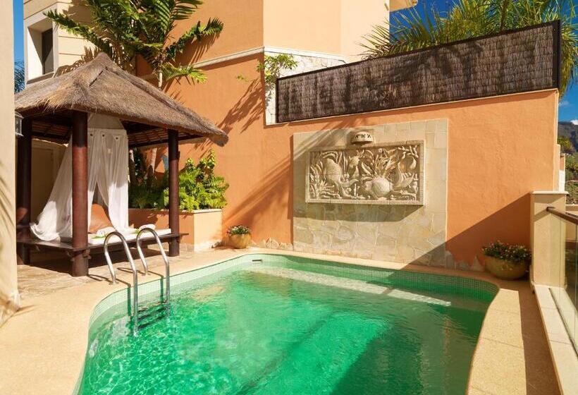 וילה עם חדר שינה אחד ובריכת שחיה, Royal Garden Villas, Luxury