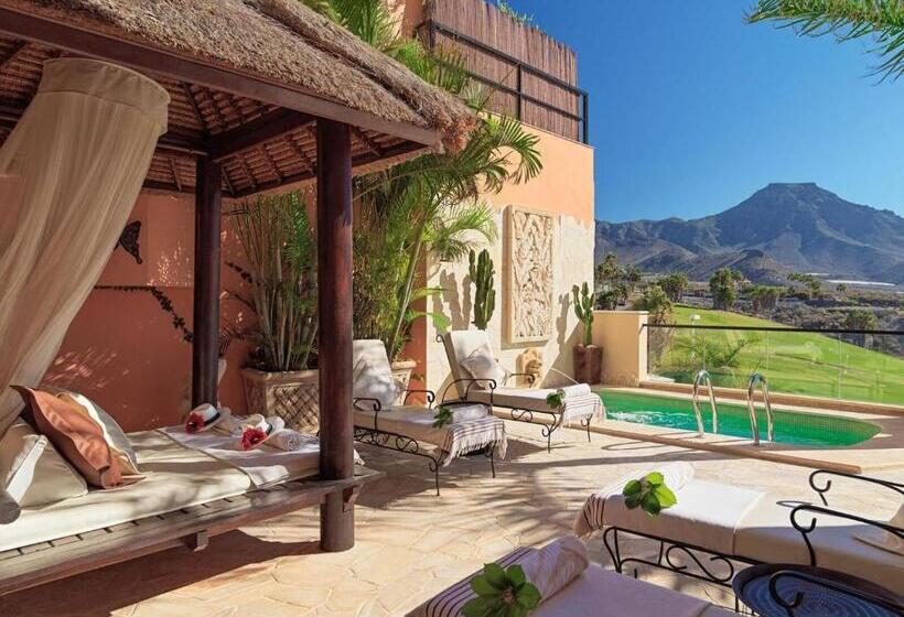 וילה עם חדר שינה אחד ובריכת שחיה, Royal Garden Villas, Luxury