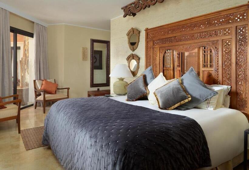 וילה עם חדר שינה אחד ובריכת שחיה, Royal Garden Villas, Luxury