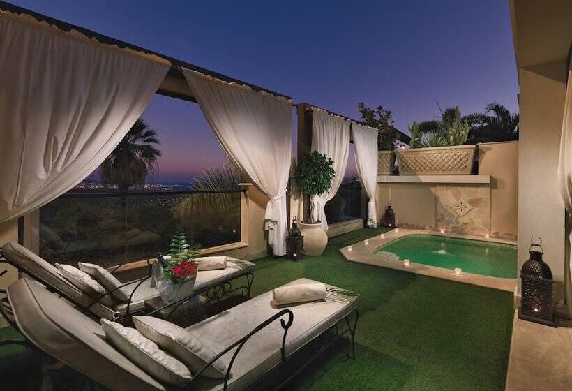 וילה עם חדר שינה אחד ובריכת שחיה, Royal Garden Villas, Luxury