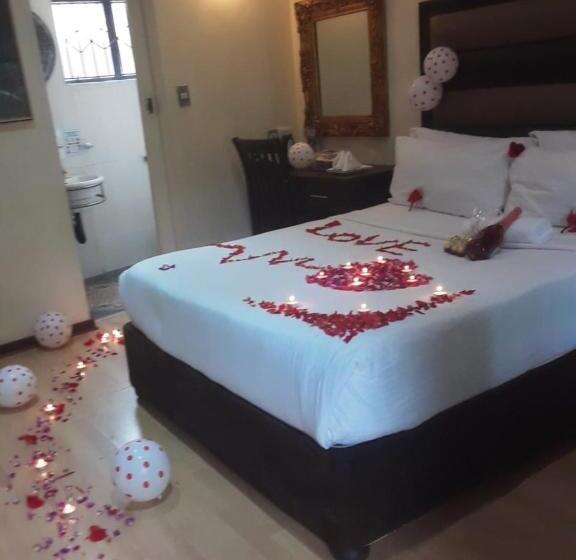 Quarto Deluxe, Ecotel Premier Lodge & Conference Centre