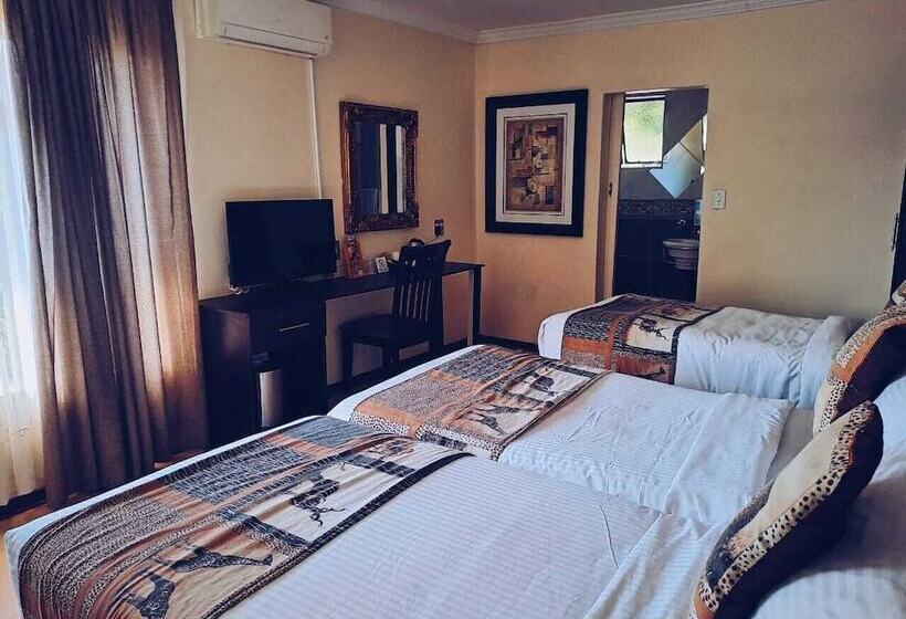 Семейный Номер, Ecotel Premier Lodge & Conference Centre