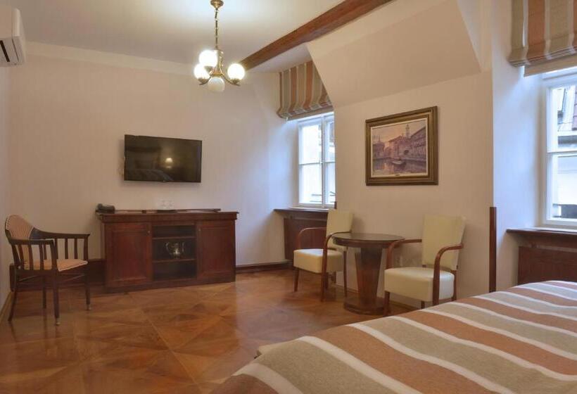 اتاق استاندارد, Grand Hotel Praha