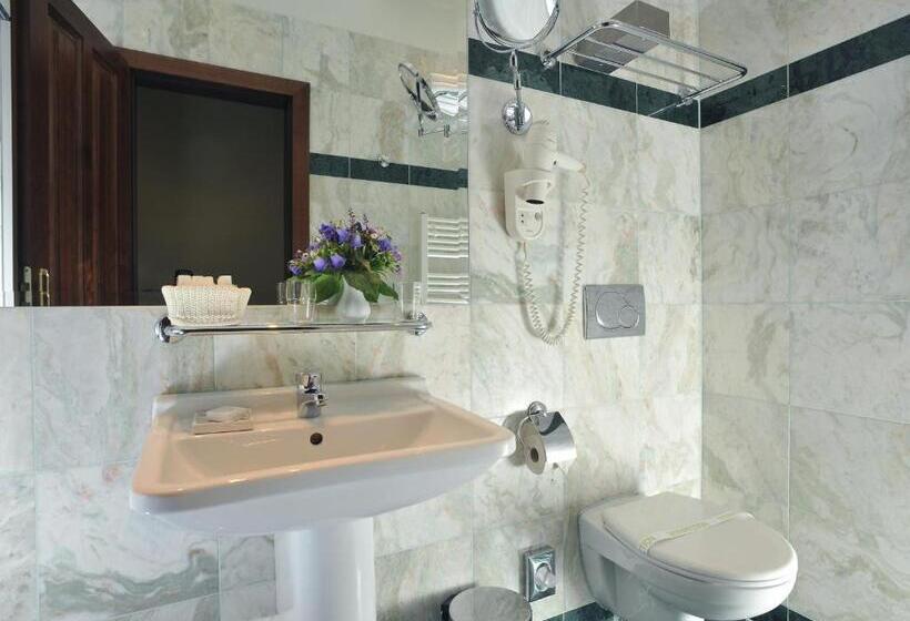 اتاق استاندارد, Grand Hotel Praha