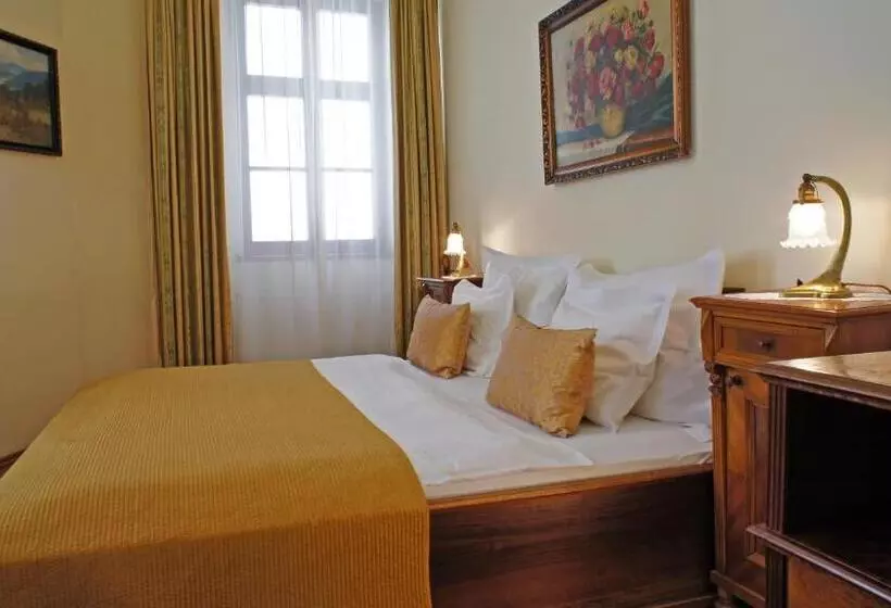 اتاق استاندارد, Grand Hotel Praha
