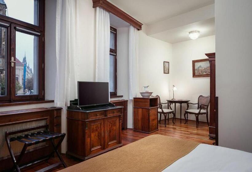 اتاق لوکس با چشم‌انداز, Grand Hotel Praha