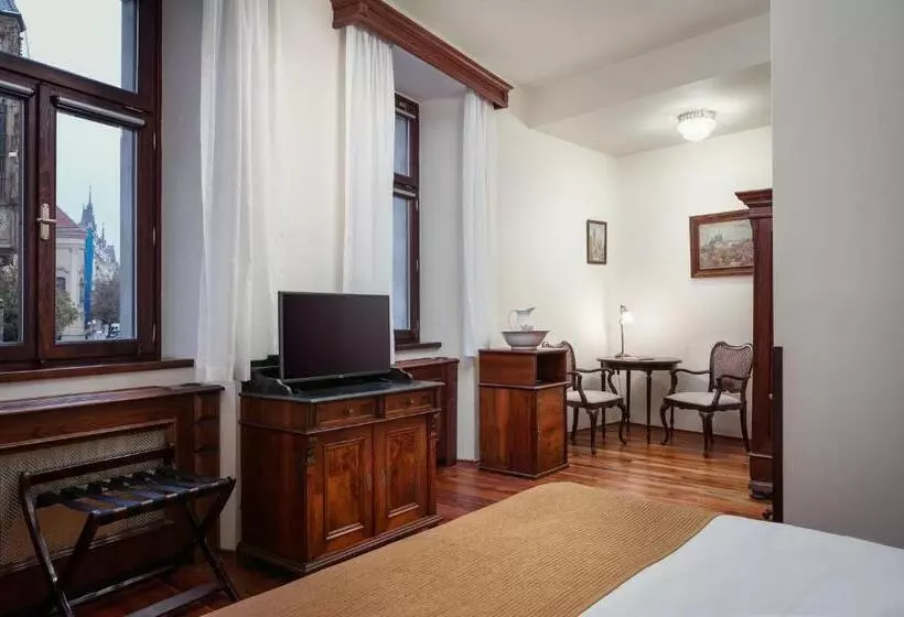 اتاق لوکس با چشم‌انداز, Grand Hotel Praha