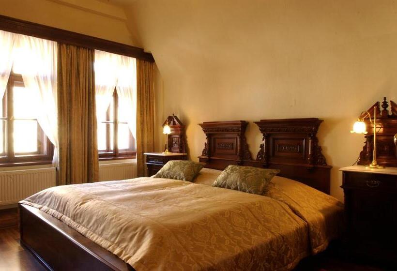 اتاق لوکس با چشم‌انداز, Grand Hotel Praha