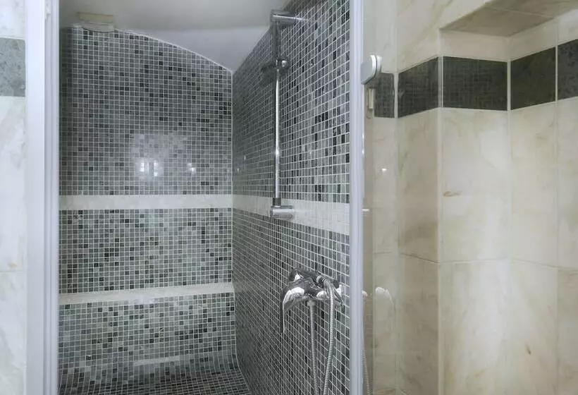 سوئیت پرزیدنت, Grand Hotel Praha