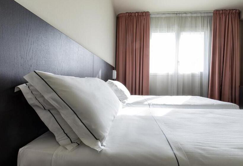 غرفة قياسية, Anusca Palace