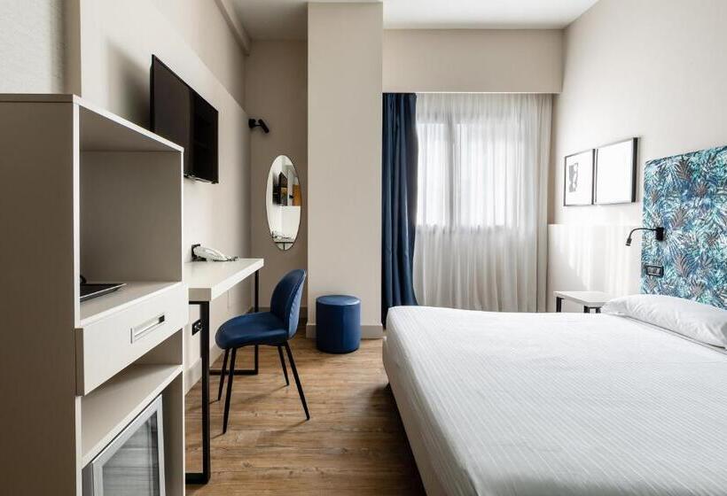 غرفة تنفيذية, Anusca Palace