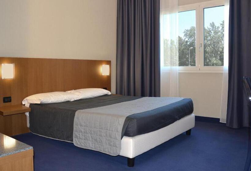 غرفة قياسية لذوى الاحتياجات الخاصة, Anusca Palace