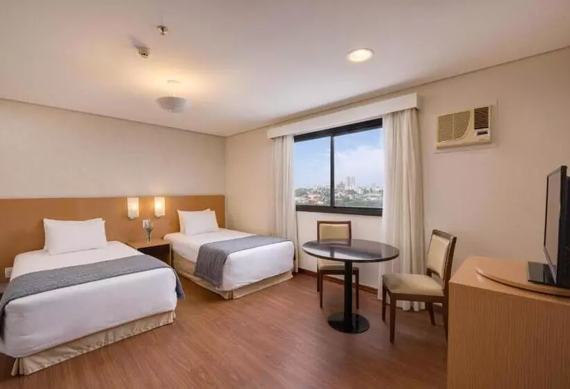 سوییت خانوادگی, Blue Tree Premium Londrina
