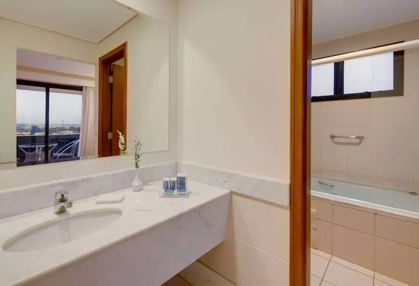 سوییت اجرایی, Blue Tree Premium Londrina