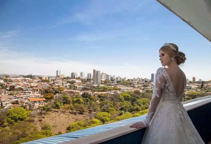 سوییت اجرایی, Blue Tree Premium Londrina