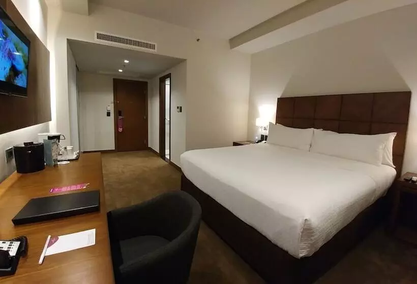 سوییت, Crowne Plaza Asunción, An Ihg