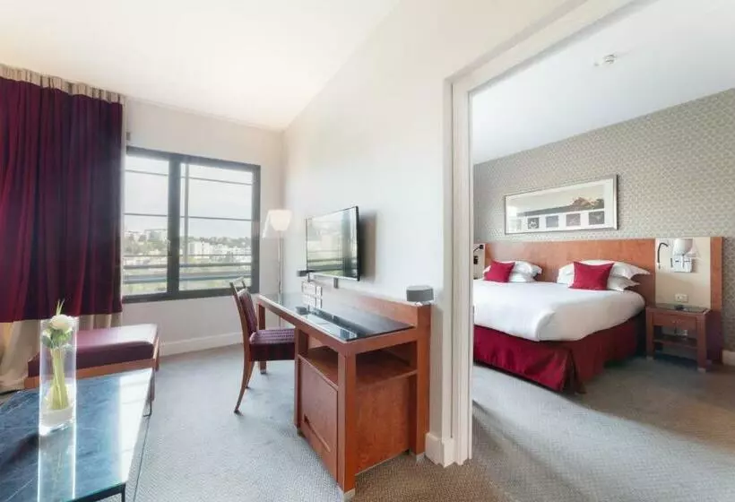 سوئیت با چشم‌انداز رودخانه, Crowne Plaza Lyon   Cité Internationale