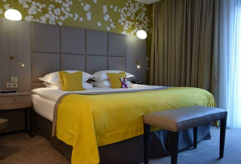 سوئیت با چشمانداز رودخانه, Crowne Plaza Lyon   Cité Internationale