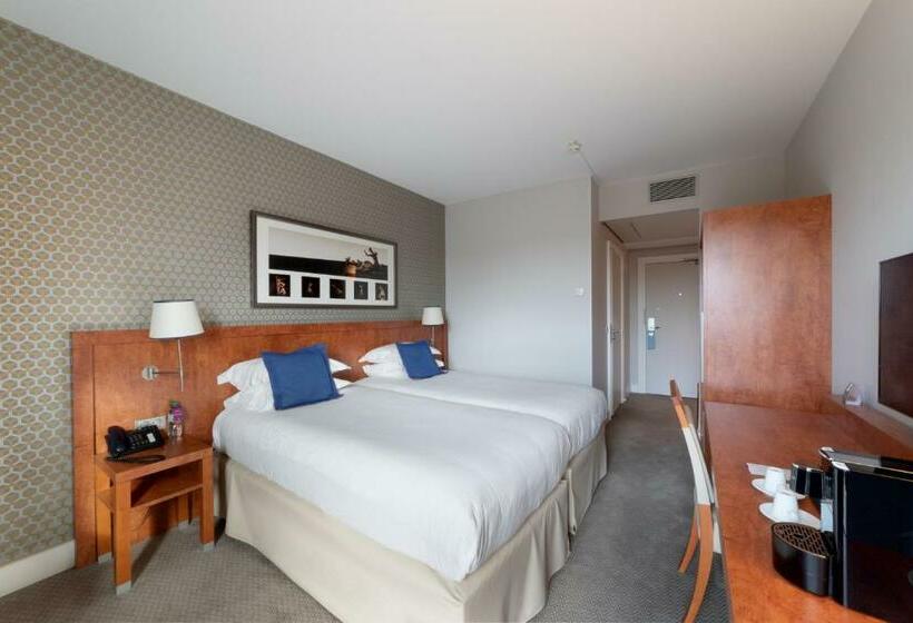 수피리어 룸 강 전망, Crowne Plaza Lyon   Cité Internationale